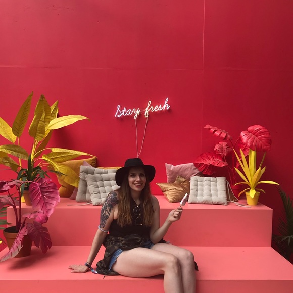 Meet your Posher, Fabiana - Picture 1 of 1